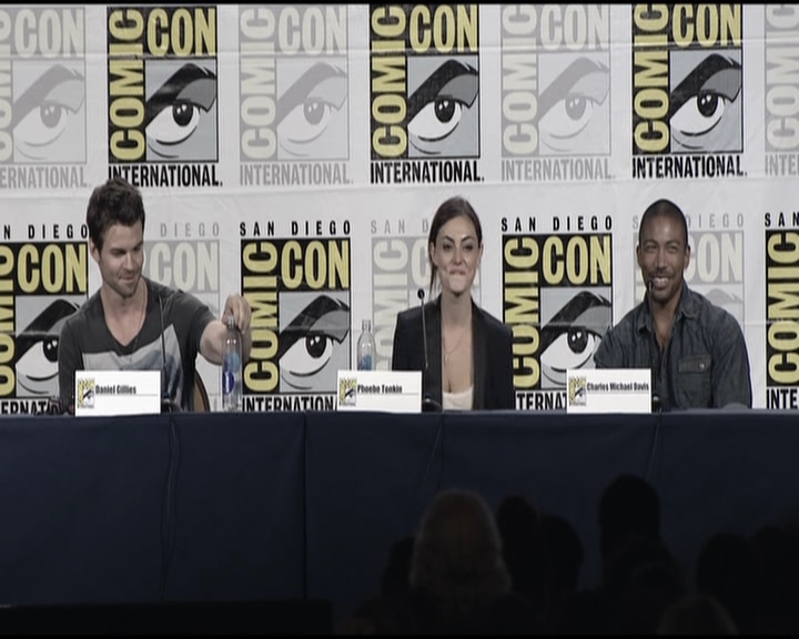 VampireDiariesWorld-dot-org_TheOriginalsS1-2013ComicConPanel1614.jpg