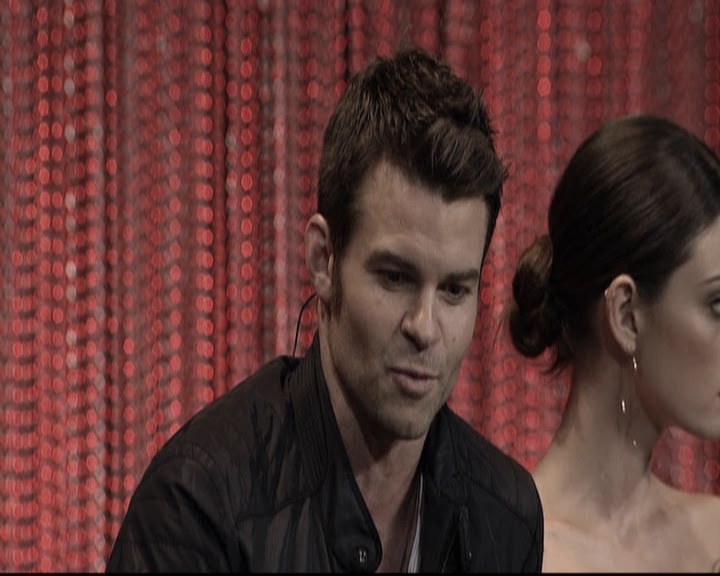 VampireDiariesWorld-dot-org_TheOriginalsS1-2014PaleyFestPanel0364.jpg