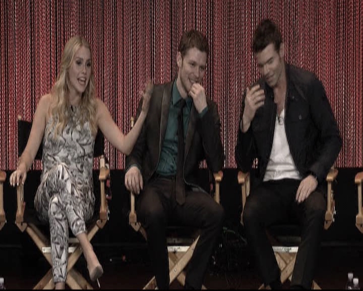 VampireDiariesWorld-dot-org_TheOriginalsS1-2014PaleyFestPanel0378.jpg