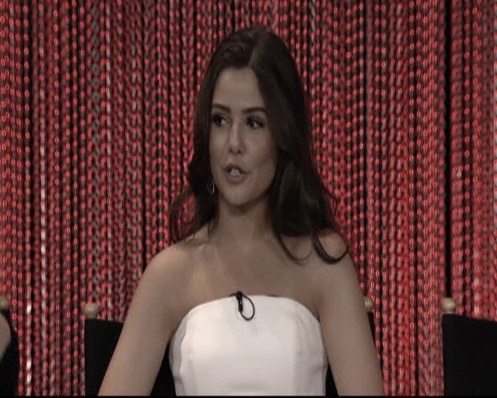 VampireDiariesWorld-dot-org_TheOriginalsS1-2014PaleyFestPanel0723.jpg