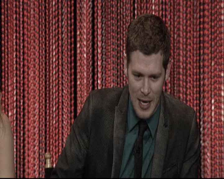 VampireDiariesWorld-dot-org_TheOriginalsS1-2014PaleyFestPanel0958.jpg