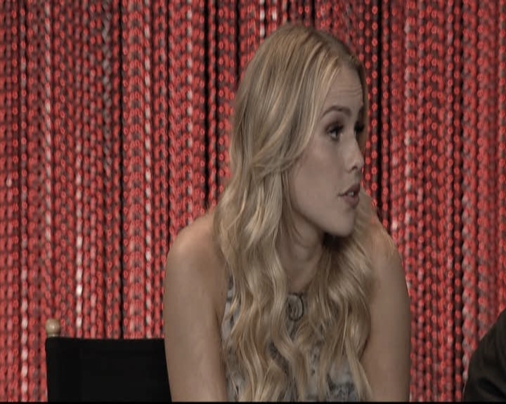 VampireDiariesWorld-dot-org_TheOriginalsS1-2014PaleyFestPanel1058.jpg