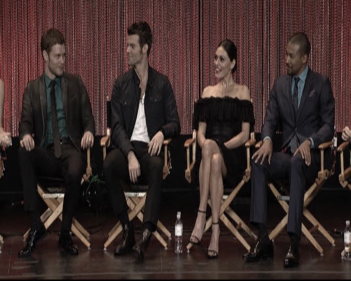 VampireDiariesWorld-dot-org_TheOriginalsS1-2014PaleyFestPanel1432.jpg