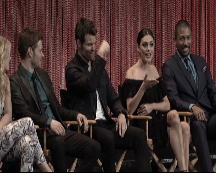 VampireDiariesWorld-dot-org_TheOriginalsS1-2014PaleyFestPanel1500.jpg