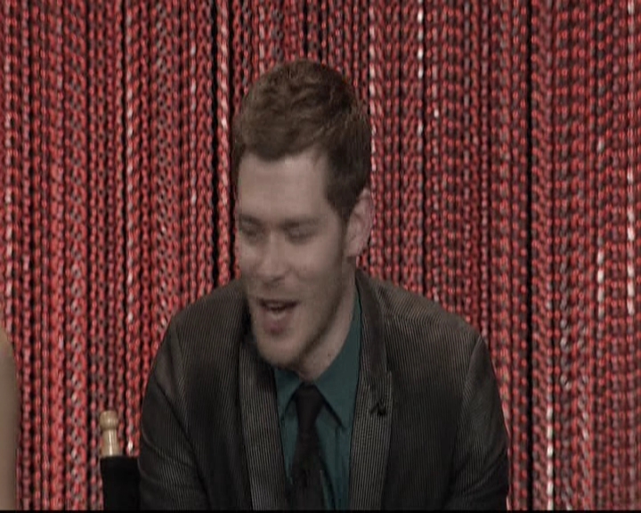 VampireDiariesWorld-dot-org_TheOriginalsS1-2014PaleyFestPanel1552.jpg