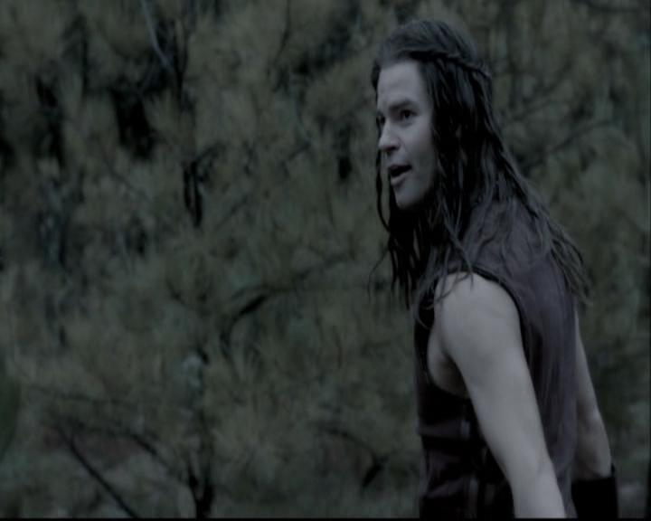 VampireDiariesWorld-dot-org_TheOriginalsS1-TheOriginalVampires-ABiteSizesStory0019.jpg