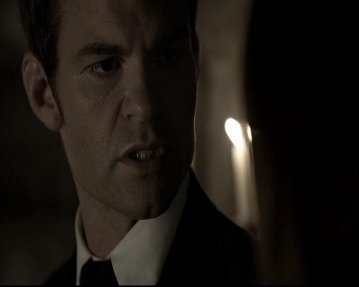 VampireDiariesWorld-dot-org_TheOriginalsS1-TheOriginalVampires-ABiteSizesStory0030.jpg