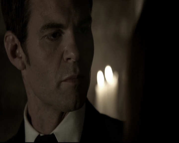 VampireDiariesWorld-dot-org_TheOriginalsS1-TheOriginalVampires-ABiteSizesStory0044.jpg