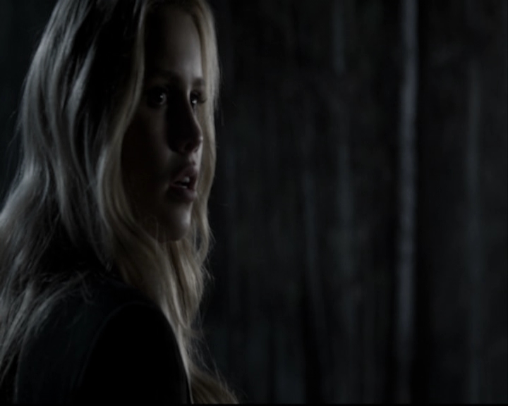 VampireDiariesWorld-dot-org_TheOriginalsS1-TheOriginalVampires-ABiteSizesStory0104.jpg