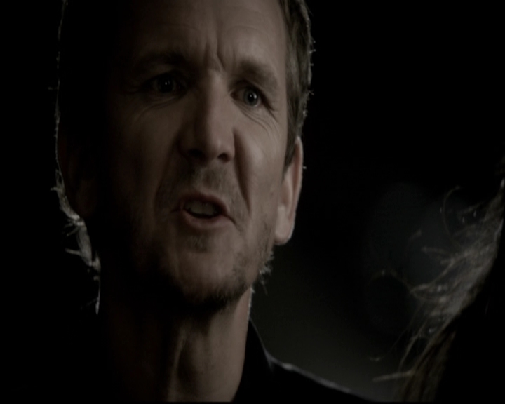 VampireDiariesWorld-dot-org_TheOriginalsS1-TheOriginalVampires-ABiteSizesStory0141.jpg