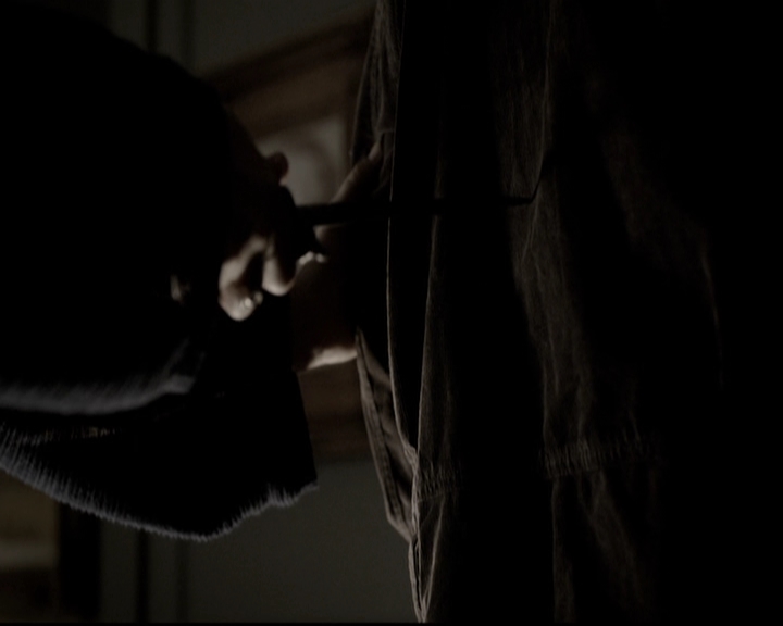 VampireDiariesWorld-dot-org_TheOriginalsS1-TheOriginalVampires-ABiteSizesStory0198.jpg