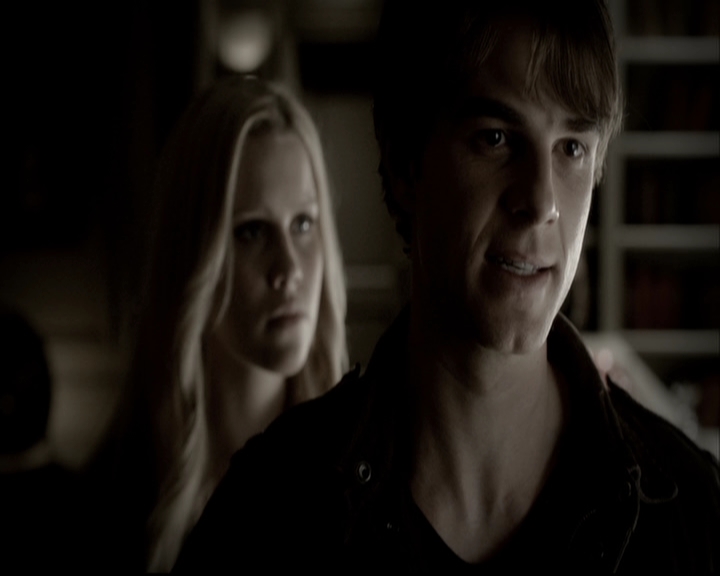 VampireDiariesWorld-dot-org_TheOriginalsS1-TheOriginalVampires-ABiteSizesStory0203.jpg