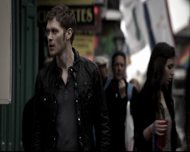 VampireDiariesWorld-dot-org_TheOriginalsS1-TheOriginalVampires-ABiteSizesStory0235.jpg