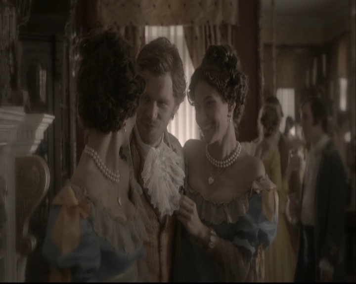 VampireDiariesWorld-dot-org_TheOriginalsS1-TheOriginalVampires-ABiteSizesStory0281.jpg