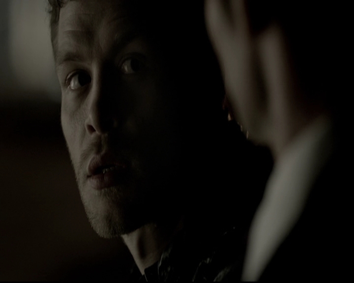 VampireDiariesWorld-dot-org_TheOriginalsS1-TheOriginalVampires-ABiteSizesStory0293.jpg