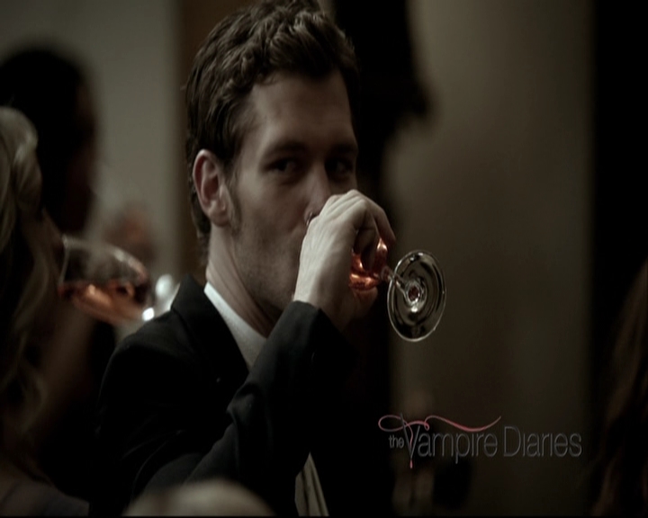 VampireDiariesWorld-dot-org_TheOriginalsS1-TheOriginals-Origins0118.jpg