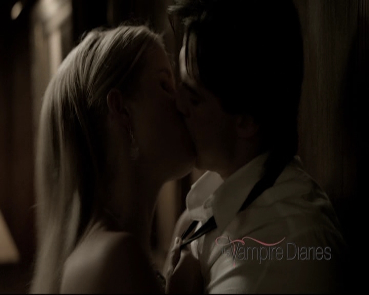VampireDiariesWorld-dot-org_TheOriginalsS1-TheOriginals-Origins0581.jpg