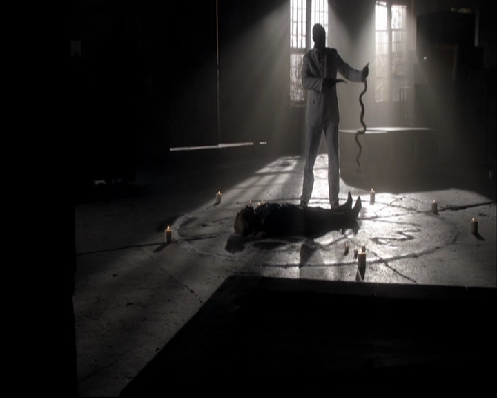 VampireDiariesWorld-dot-org_TheOriginalsS1-TheOriginalsRemixingHistory0272.jpg