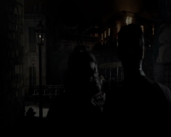 VampireDiariesWorld-dot-org_TheOriginalsS1-TheOriginalsRemixingHistory0385.jpg