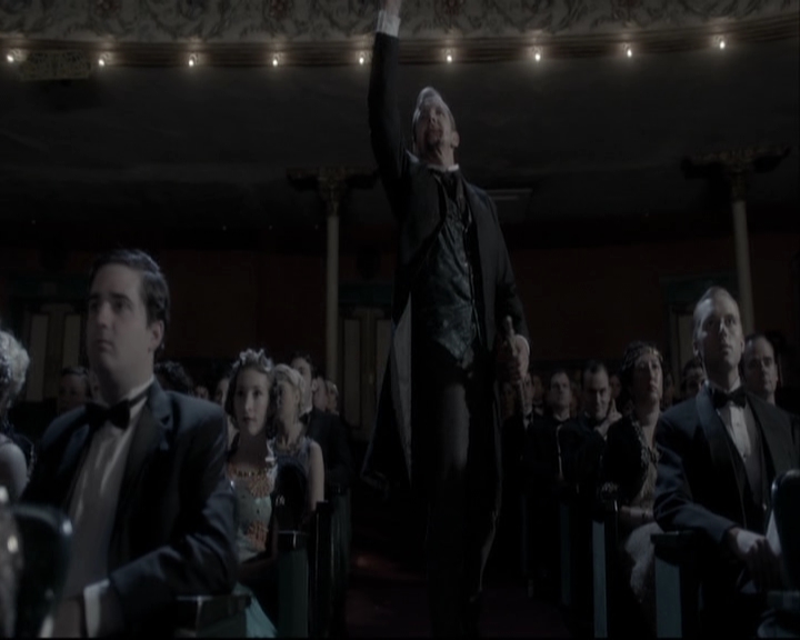 VampireDiariesWorld-dot-org_TheOriginalsS1-TheOriginalsRemixingHistory0446.jpg
