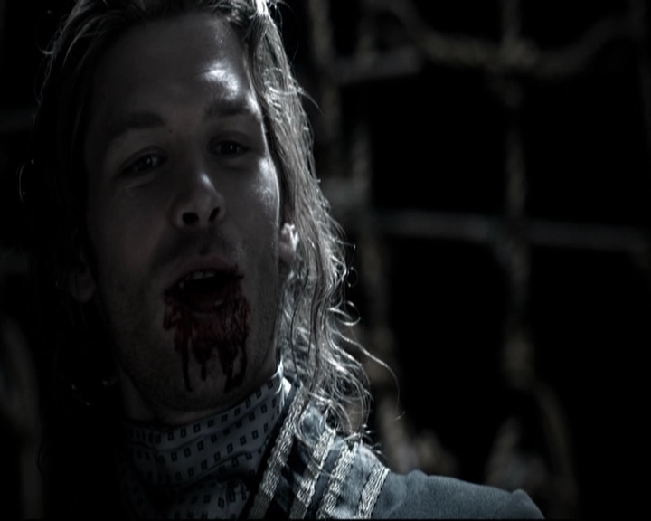 VampireDiariesWorld-dot-org_TheOriginalsS1-TheOriginalsRemixingHistory0491.jpg