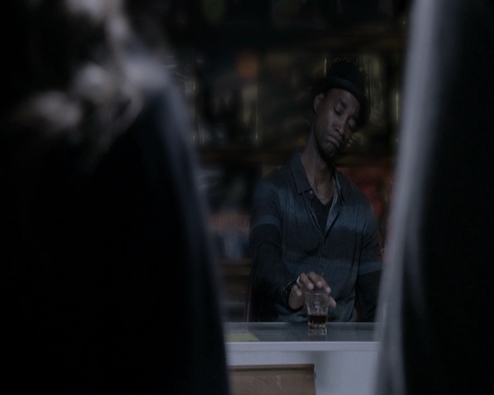 VampireDiariesWorld-dot-nl_TheOriginals-2x01Rebirth-DeletedScenes0012.jpg