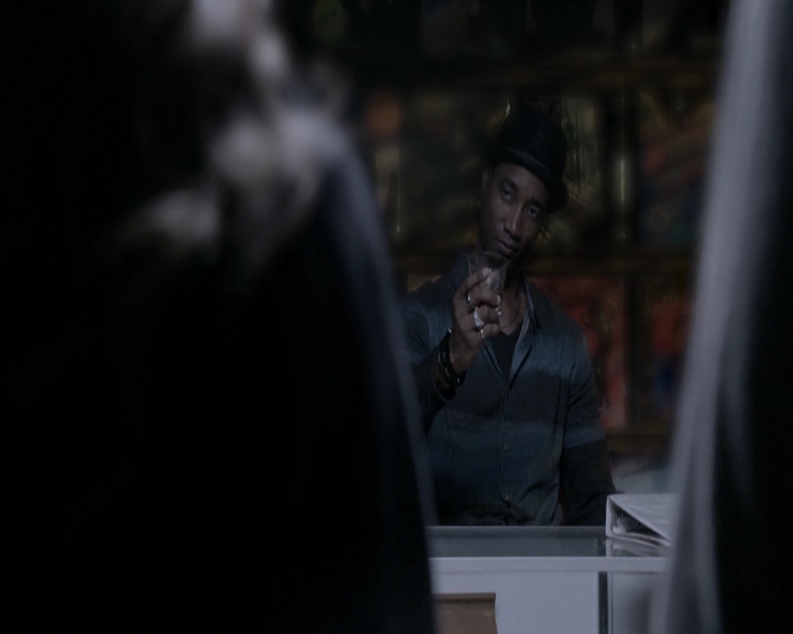VampireDiariesWorld-dot-nl_TheOriginals-2x01Rebirth-DeletedScenes0016.jpg