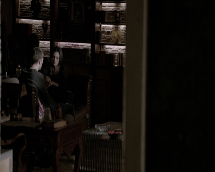 VampireDiariesWorld-dot-nl_TheOriginals-2x01Rebirth-DeletedScenes0074.jpg