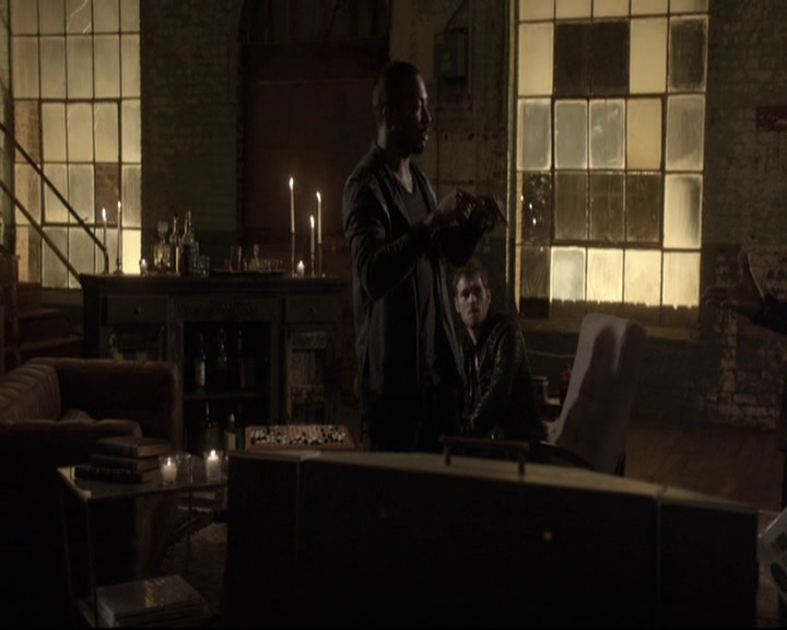 VampireDiariesWorld-dot-nl_TheOriginals-2x01Rebirth1096.jpg