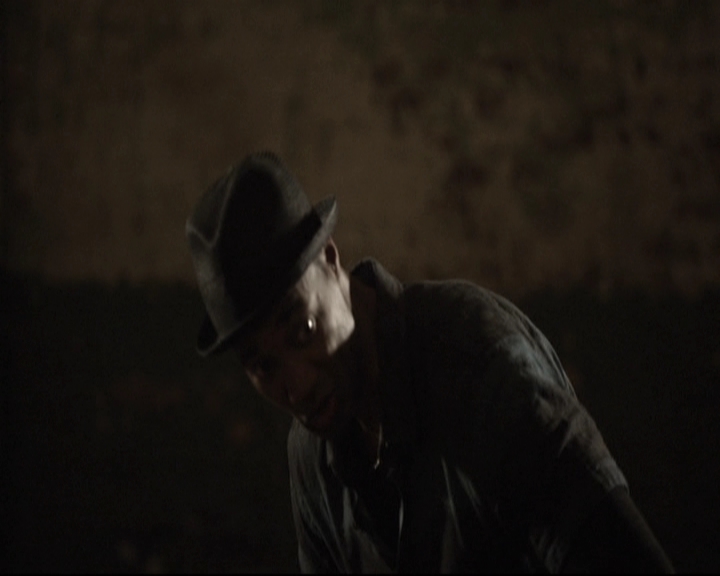 VampireDiariesWorld-dot-nl_TheOriginals-2x01Rebirth1107.jpg