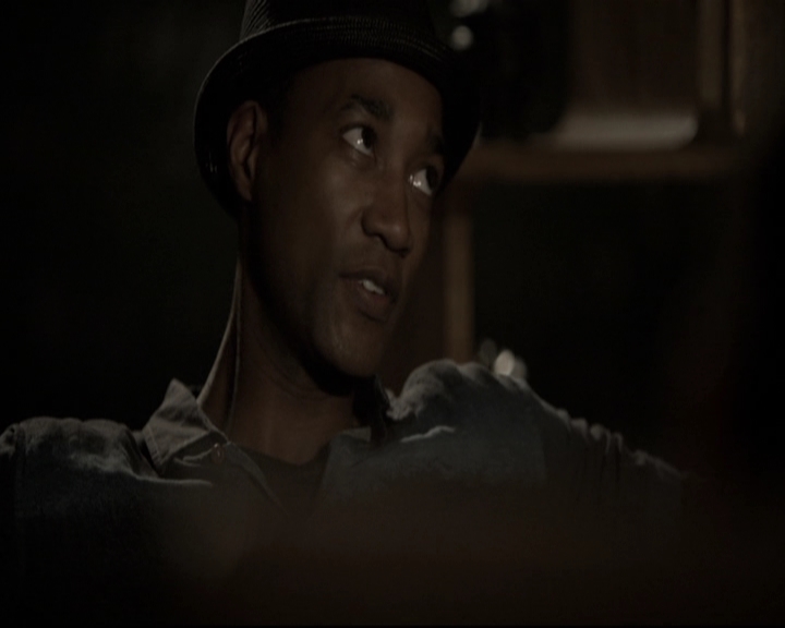 VampireDiariesWorld-dot-nl_TheOriginals-2x01Rebirth1128.jpg