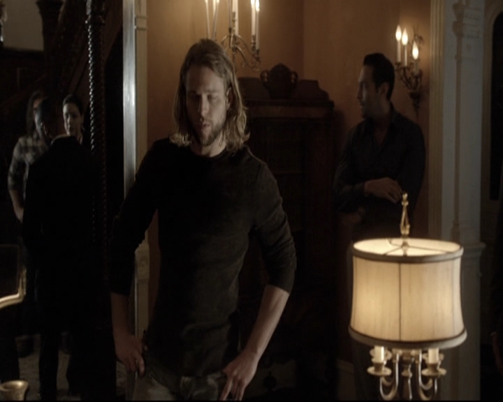VampireDiariesWorld-dot-nl_TheOriginals-2x01Rebirth1414.jpg