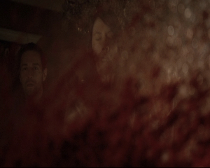 VampireDiariesWorld-dot-nl_TheOriginals-2x01Rebirth1509.jpg