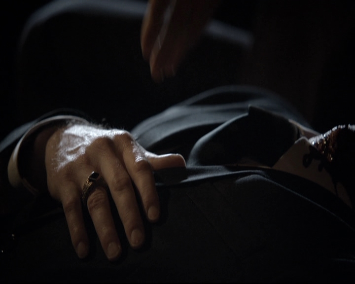 VampireDiariesWorld-dot-nl_TheOriginals-2x01Rebirth1510.jpg
