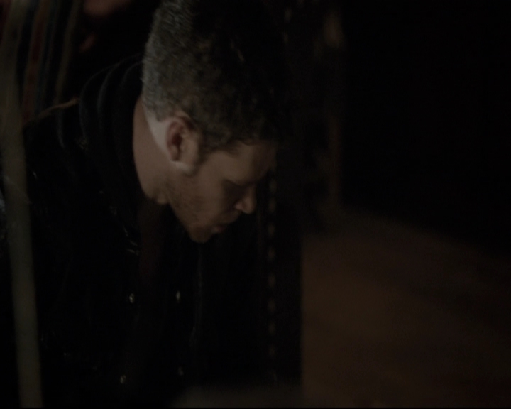 VampireDiariesWorld-dot-nl_TheOriginals-2x01Rebirth1535.jpg