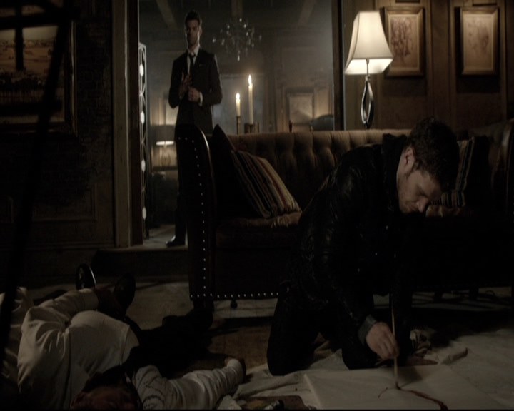 VampireDiariesWorld-dot-nl_TheOriginals-2x01Rebirth1693.jpg