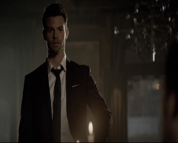 VampireDiariesWorld-dot-nl_TheOriginals-2x01Rebirth1705.jpg