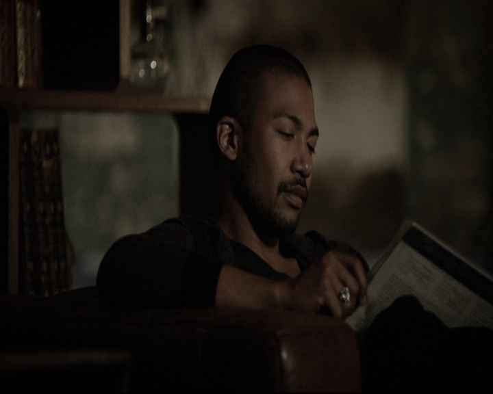 VampireDiariesWorld-dot-nl_TheOriginals-2x01Rebirth1734.jpg VampireDiariesWorld-dot-nl_TheOriginals-2x01Rebirth1734.jpg