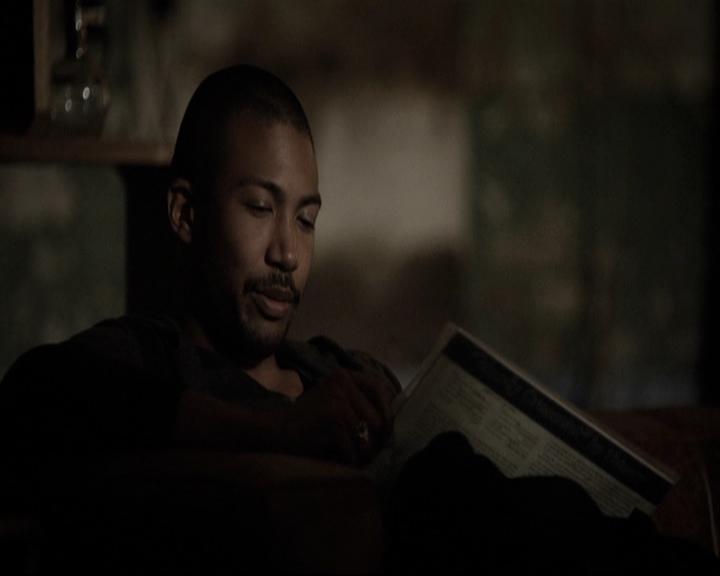 VampireDiariesWorld-dot-nl_TheOriginals-2x01Rebirth1741.jpg VampireDiariesWorld-dot-nl_TheOriginals-2x01Rebirth1741.jpg