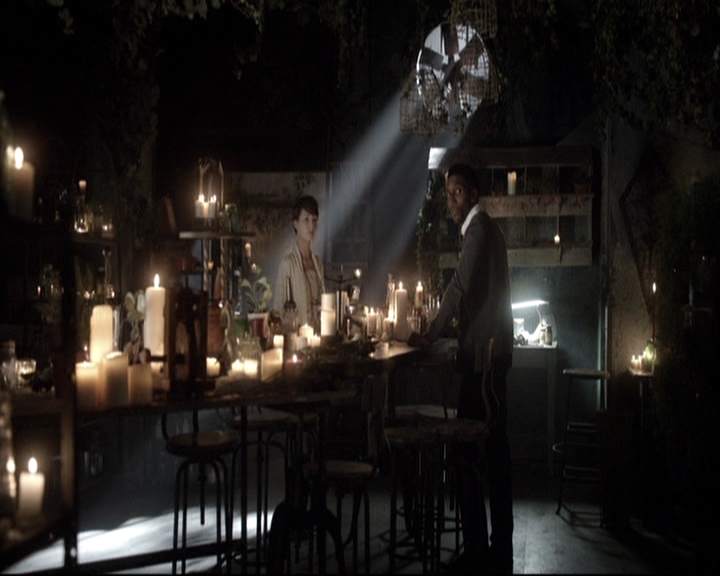 VampireDiariesWorld-dot-nl_TheOriginals-2x01Rebirth2292.jpg