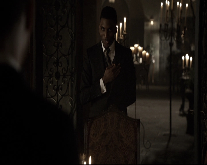 VampireDiariesWorld-dot-nl_TheOriginals-2x03EveryMothersSon1121.jpg