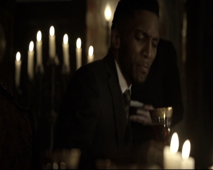 VampireDiariesWorld-dot-nl_TheOriginals-2x03EveryMothersSon1175.jpg