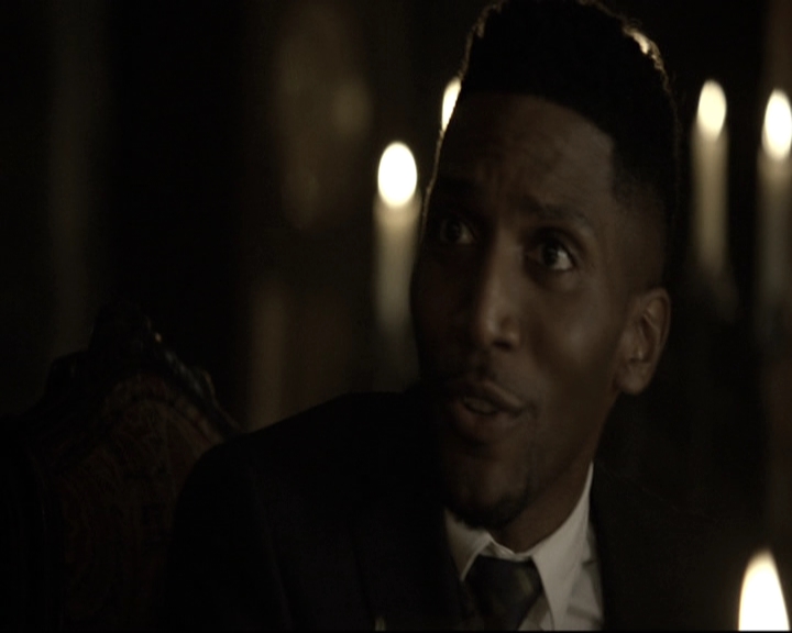 VampireDiariesWorld-dot-nl_TheOriginals-2x03EveryMothersSon1186.jpg