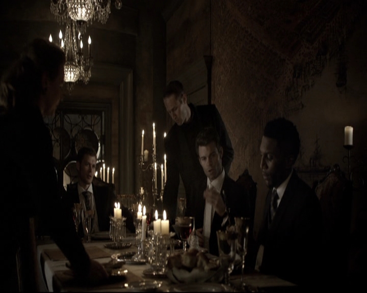 VampireDiariesWorld-dot-nl_TheOriginals-2x03EveryMothersSon1224.jpg