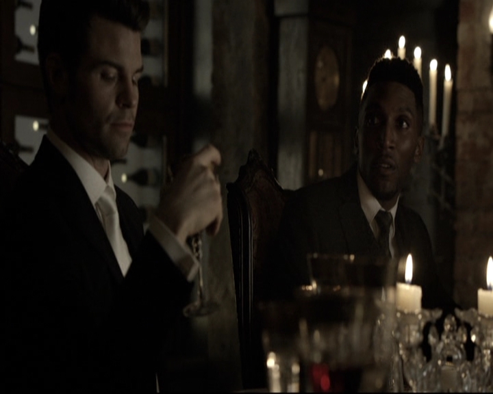 VampireDiariesWorld-dot-nl_TheOriginals-2x03EveryMothersSon1314.jpg VampireDiariesWorld-dot-nl_TheOriginals-2x03EveryMothersSon1314.jpg