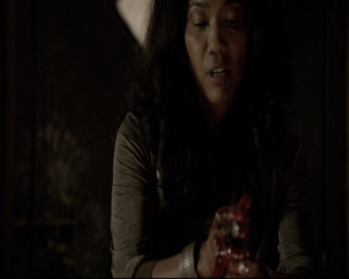 VampireDiariesWorld-dot-nl_TheOriginals-2x03EveryMothersSon1465.jpg
