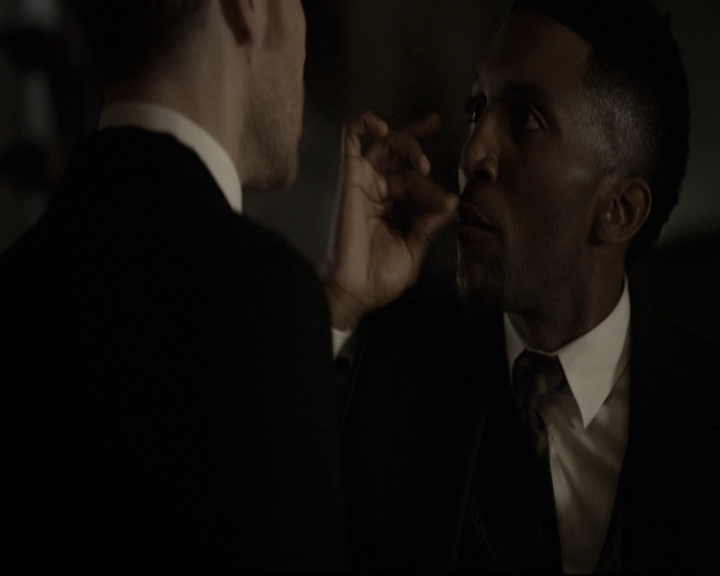 VampireDiariesWorld-dot-nl_TheOriginals-2x03EveryMothersSon1689.jpg