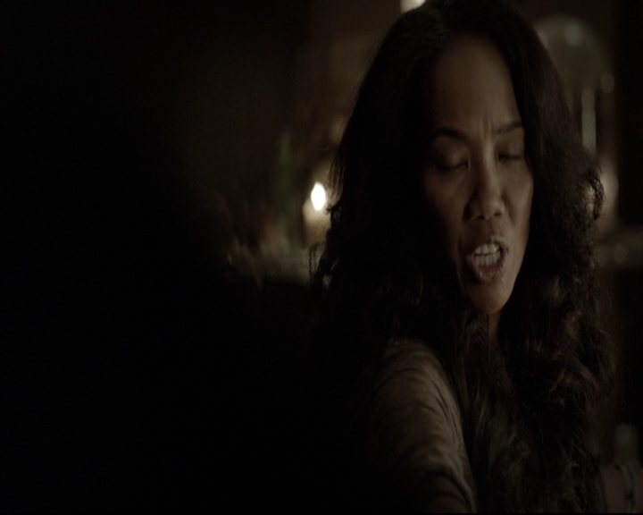 VampireDiariesWorld-dot-nl_TheOriginals-2x03EveryMothersSon1887.jpg