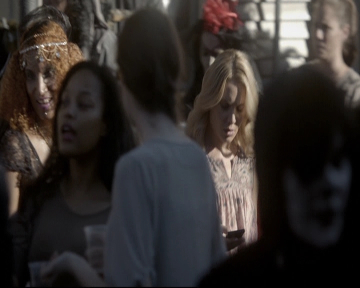 VampireDiariesWorld-dot-nl_TheOriginals-2x04LiveAndLetDie0310.jpg