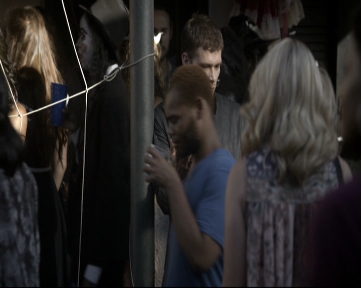 VampireDiariesWorld-dot-nl_TheOriginals-2x04LiveAndLetDie0353.jpg